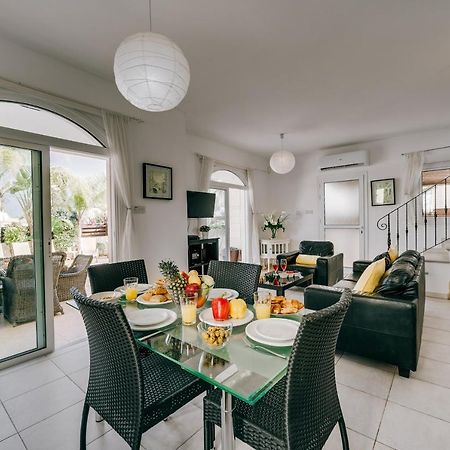 Villa Abbie Paralimni Exteriér fotografie